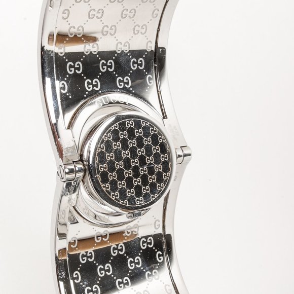 SOLD Gucci Vintage Monogram Twirl Watch - Picture 3 of 8